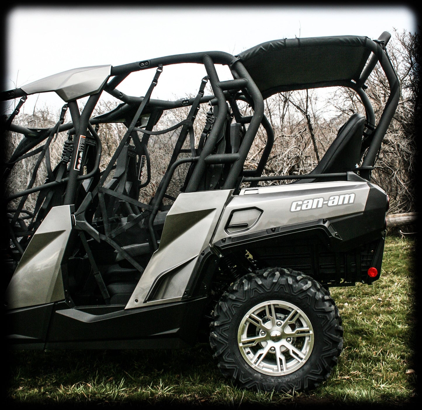 Commander/Commander Max Rear Soft Top (2011-2020)
