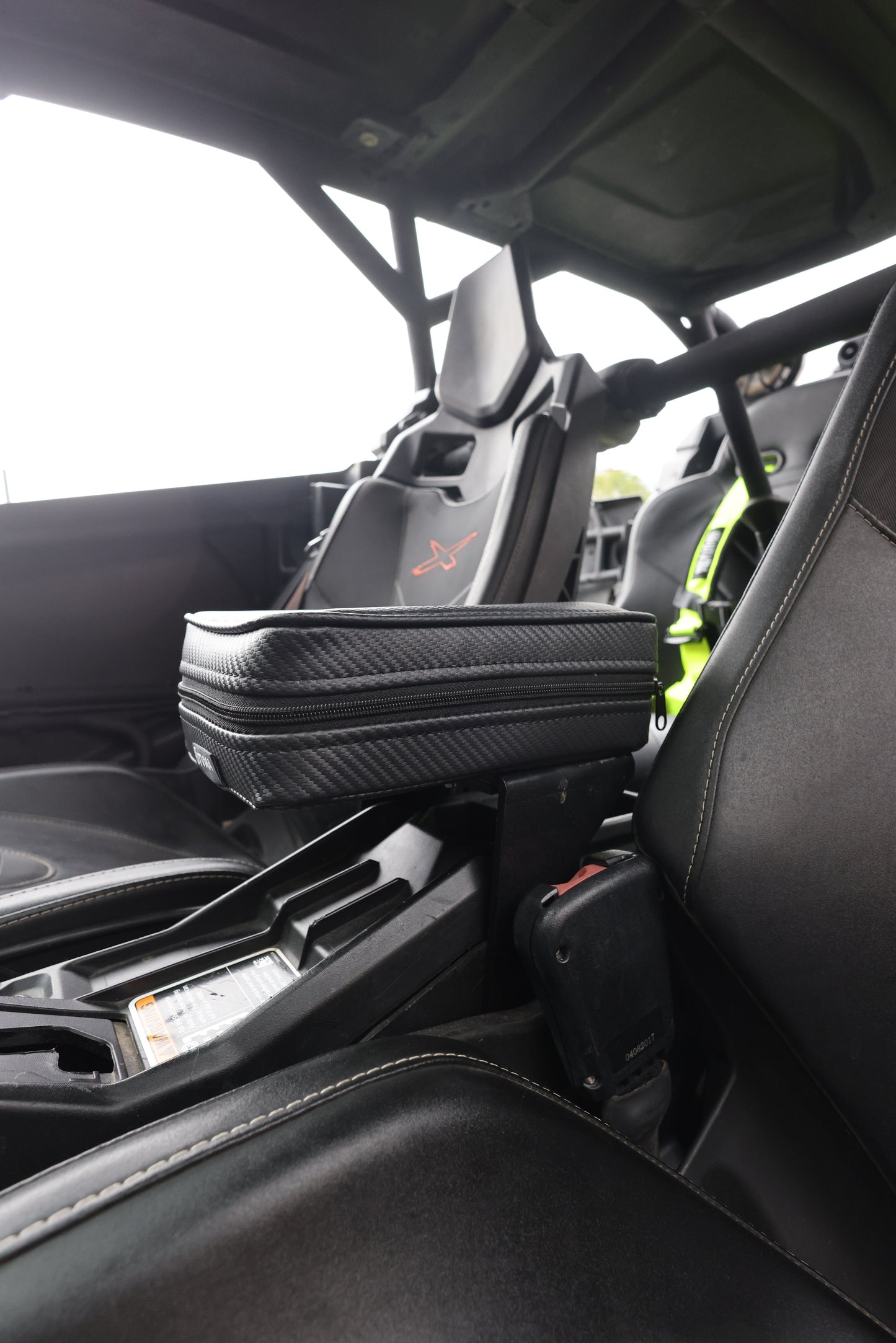 UTVMA Maverick X3 / X3 MAX Armrest with Bracket (2017+)