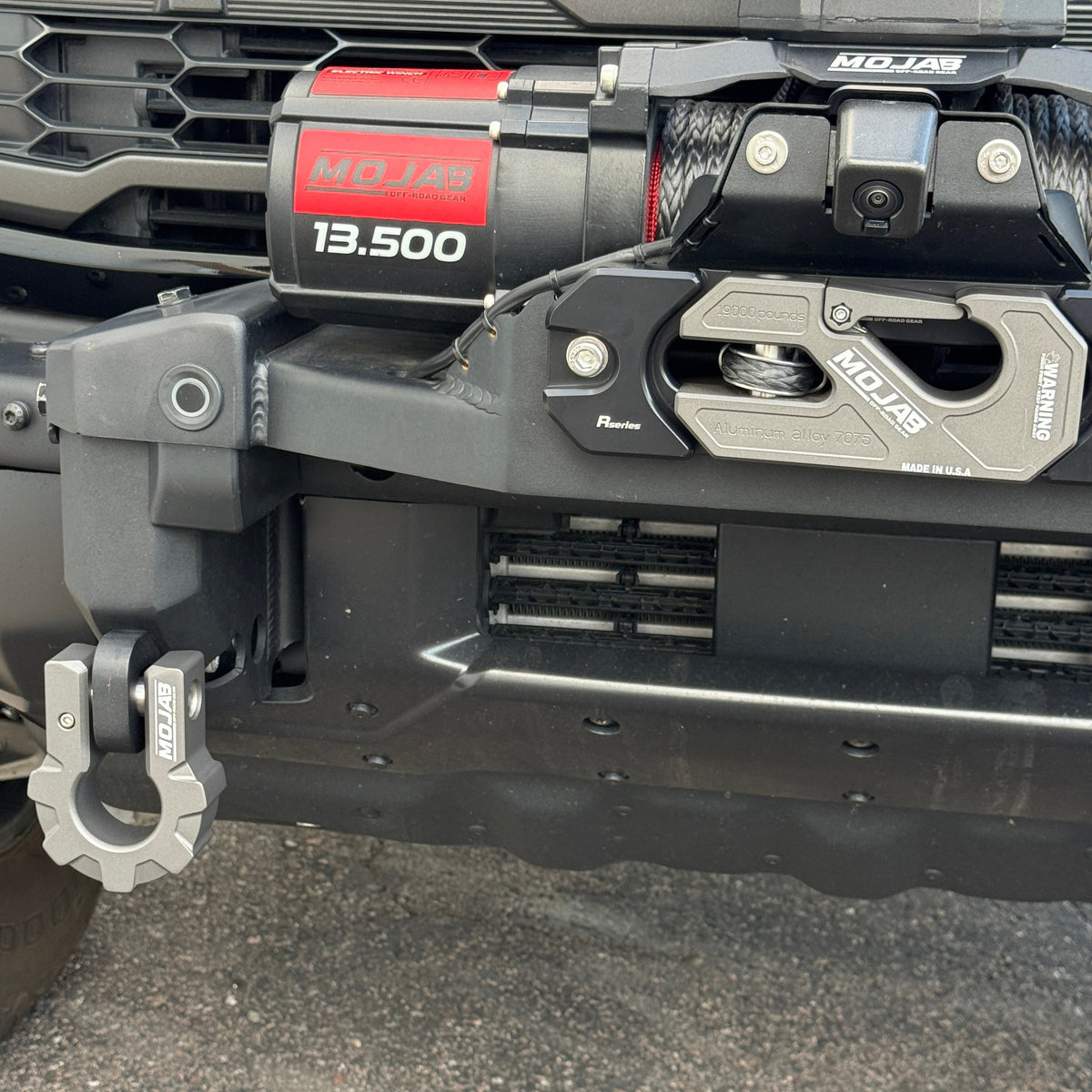 Color-Matched Recessed Winch Shackle & 3/4”  Aluminum D-Shackles