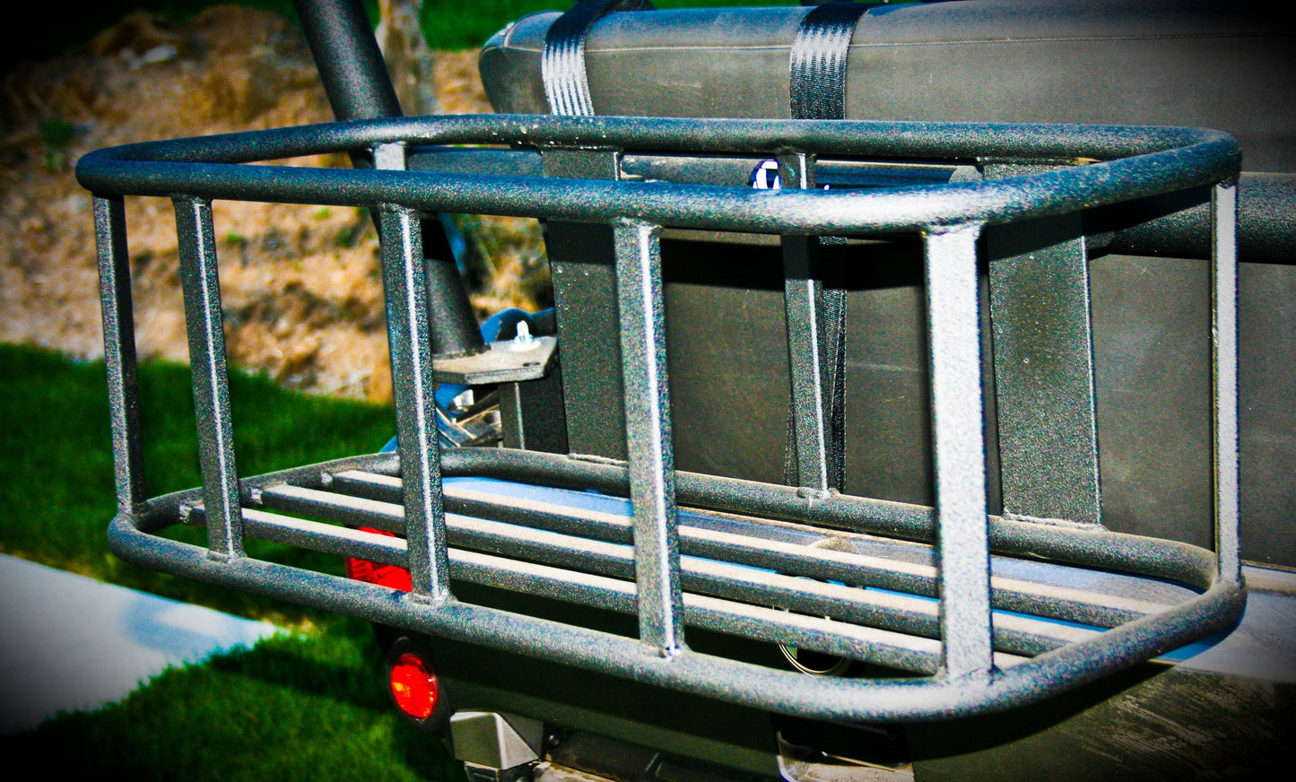 Commander Cooler Rack (2011+)