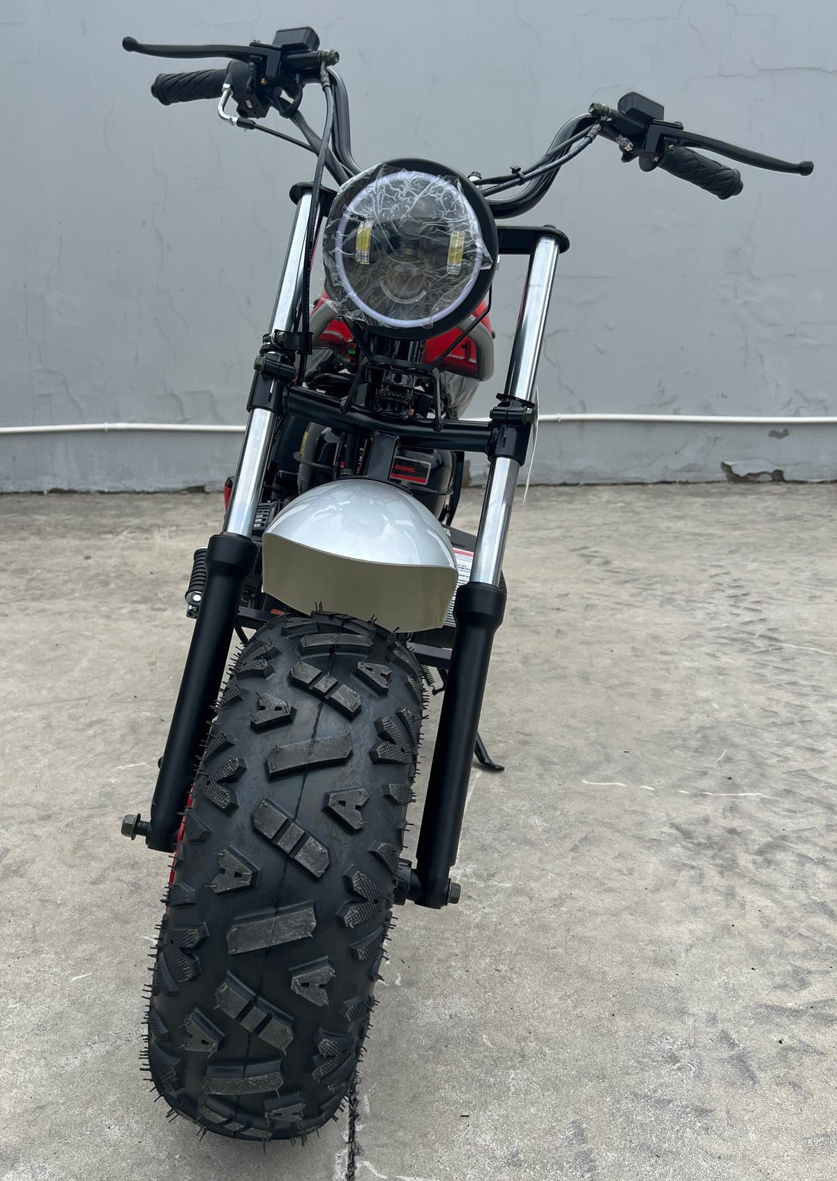 TrailMaster Hurricane 200PRO Mini Bike, 196cc 6.5hp with Electric Start, Torque Converter, Dual Disc Brakes, Front & Rear Suspension, LED Headlight