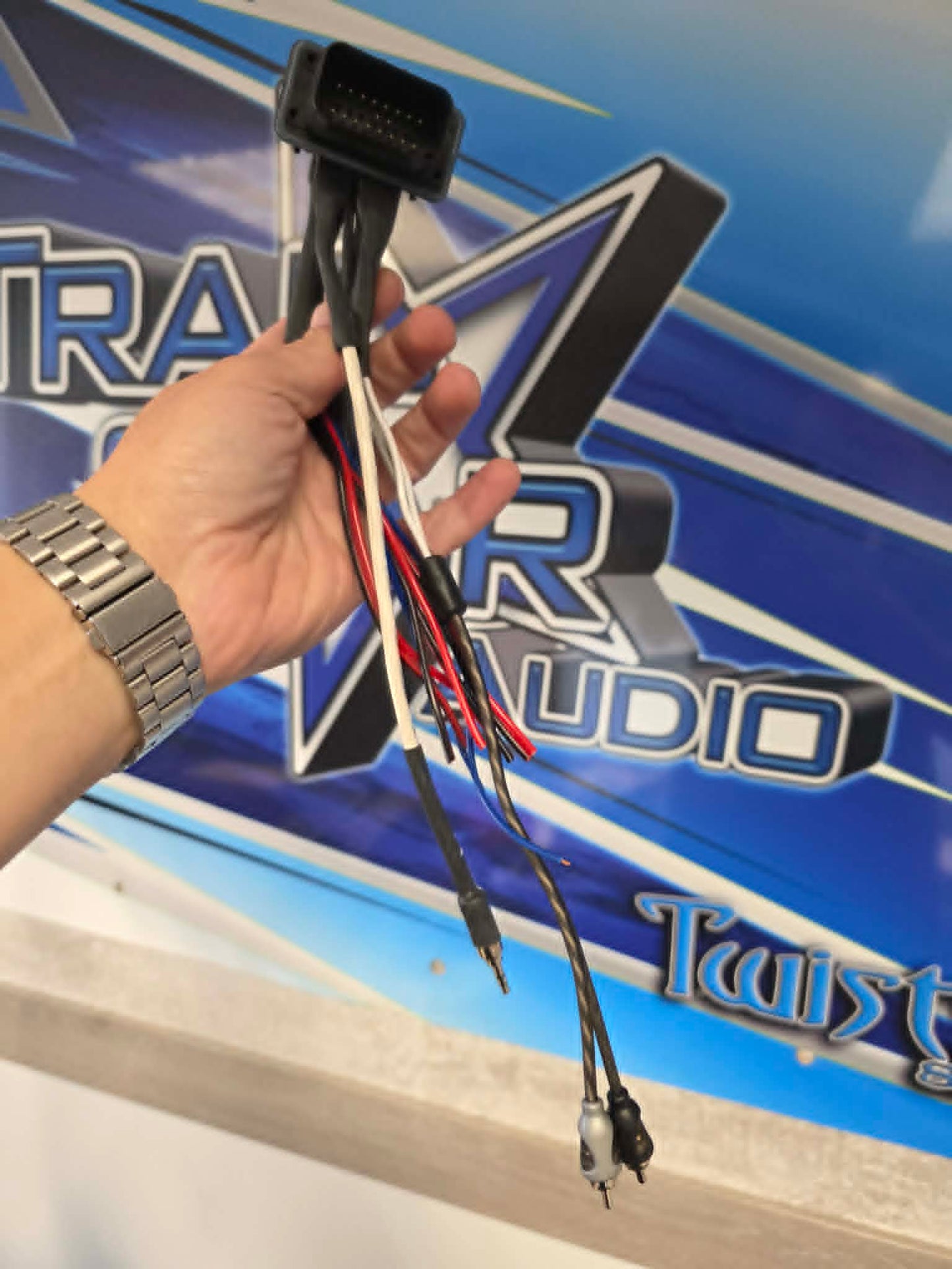 Pro Series/ Xpedition/Ranger 1500/2024+ RZR1000 Ride Command plug with RCA and Sound bar plug